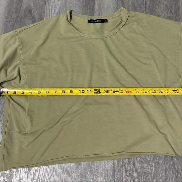 Hugoome Oversized Cropped Athletic Short Sleeve Top Olive Green Women’s Size XL - Picture 7 of 7